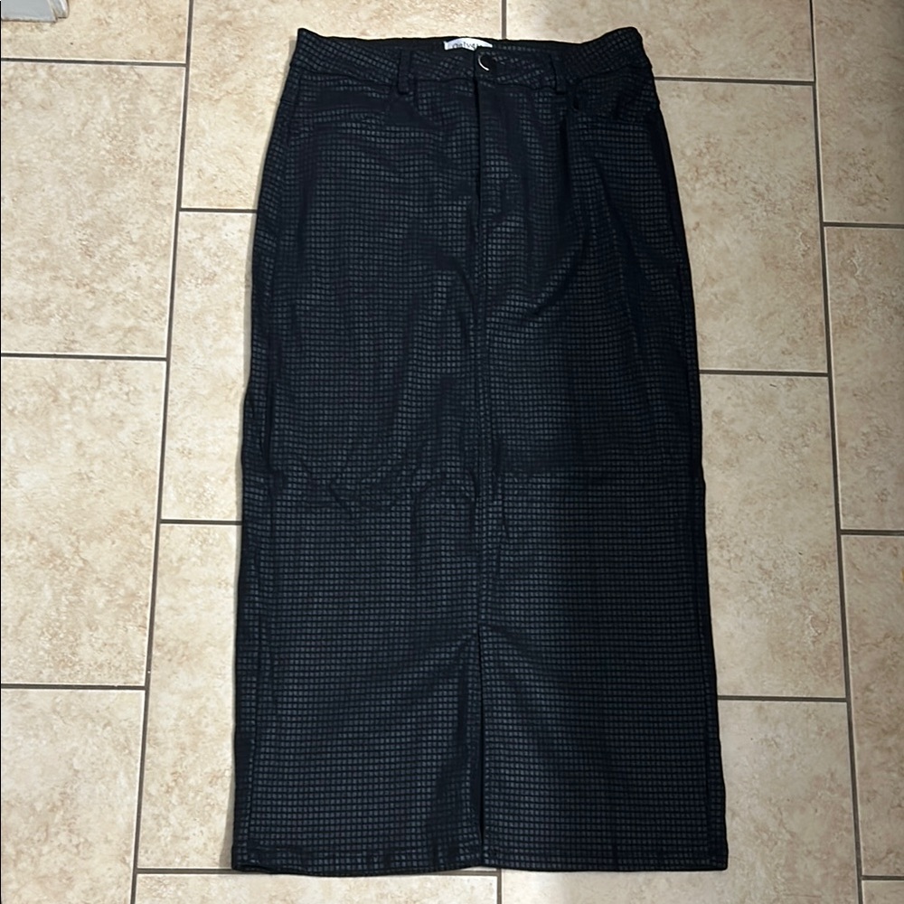 NWOT Black Checkered Midi Skirt